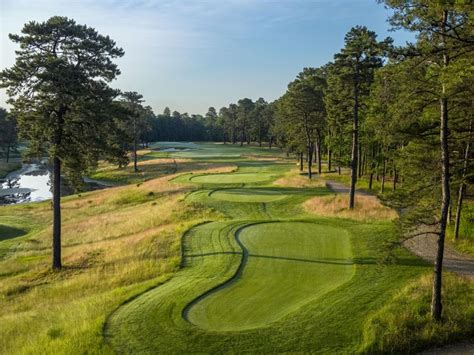 back-third-course-at-metedeconk-national-golf-club