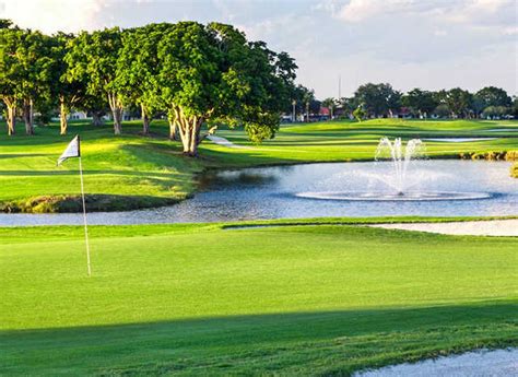 barracuda-marlin-course-at-miccosukee-golf-country-club