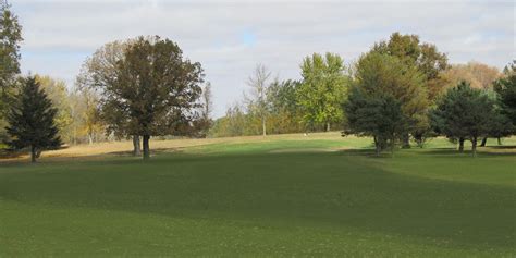 blooming-prairie-country-club