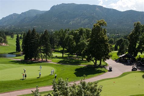 blue-course-at-eisenhower-golf-course