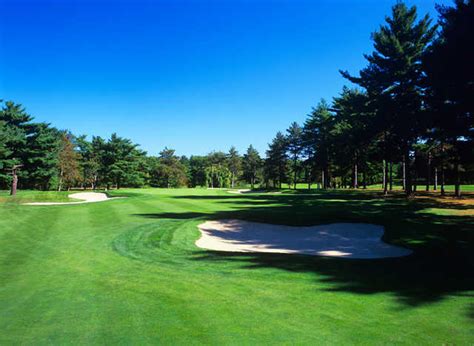 blue-green-course-at-hartford-golf-club