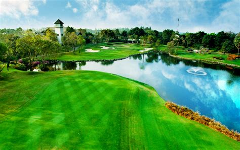 blue-red-course-at-alpine-golf-course