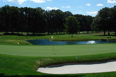 blue-red-course-at-glen-oaks-club