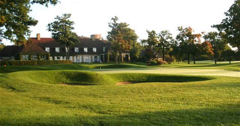 blue-white-course-at-northmoor-country-club