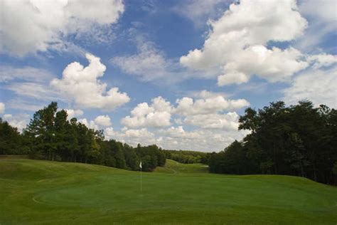 blue-white-course-at-woods-golf-course