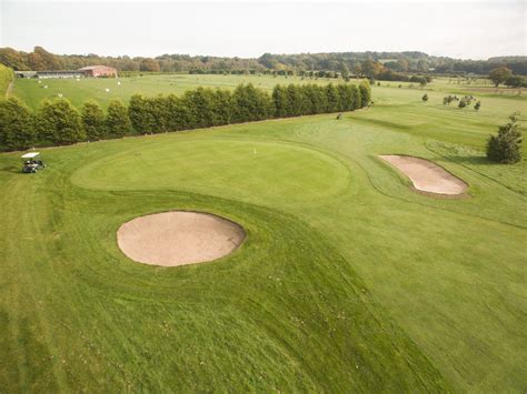 bowyers-par-3-golf-course