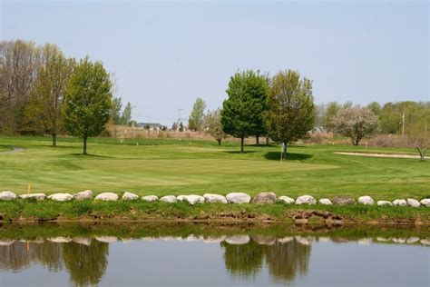 center-pointe-golf-country-club