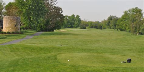 clustered-spires-golf-course