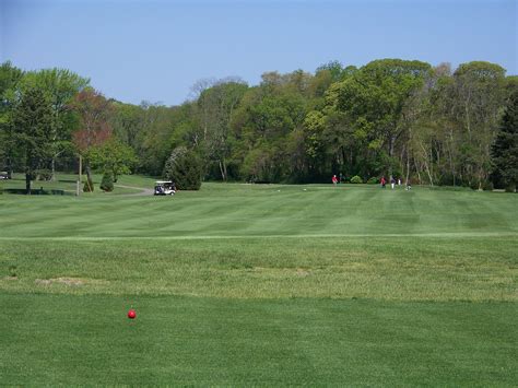 colonial-terrace-golf-course