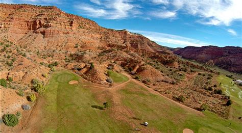 coral-cliffs-golf-course