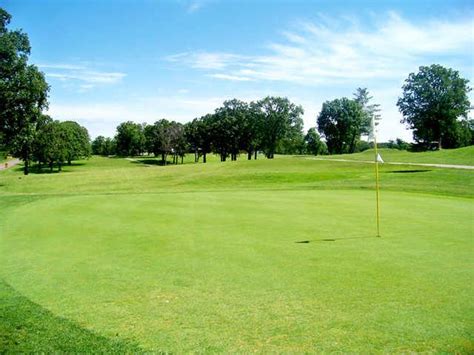 cuba-lakes-golf-course