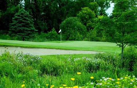 eighteen-course-at-oak-glen-country-club