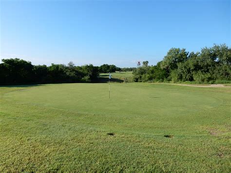 eighteen-course-at-tony-butler-golf-course