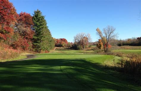 eighteen-hole-course-at-inver-wood-golf-course