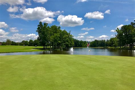 emerald-lake-golf-club