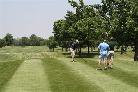 executive-course-at-kellogg-golf-course