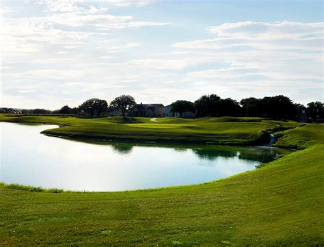 flowing-lake-golf-course