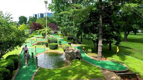 flushing-meadows-pitch-putt-golf-course