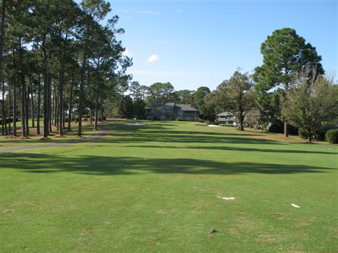 forest-course-at-lake-forest-yacht-country-club