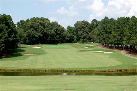 forest-oaks-country-club