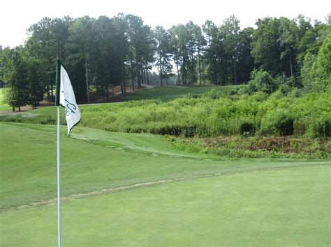 frog-golf-course-at-georgian-resort