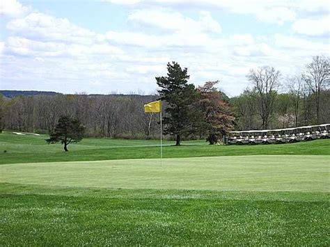 front-middle-course-at-pleasant-hill-golf-course