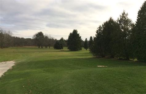 gold-red-course-at-hickory-knoll-golf-course