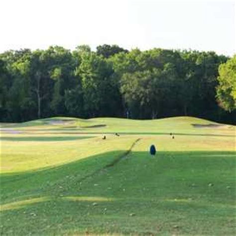 gold-white-course-at-pine-forest-country-club