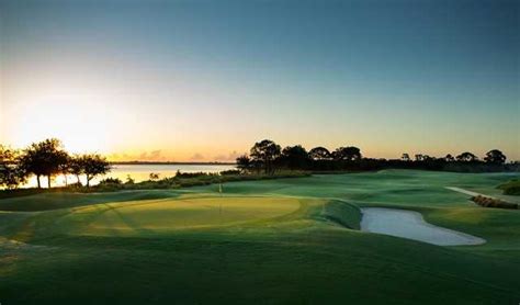 golden-marsh-course-at-harbor-ridge-yacht-country-club