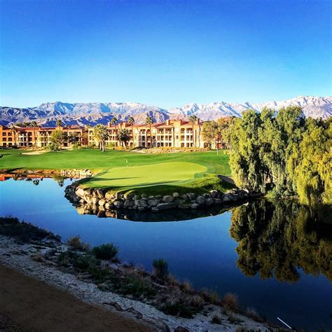 golf-course-at-marriotts-shadow-ridge-resort