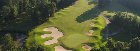 green-course-at-golden-horseshoe-golf-club