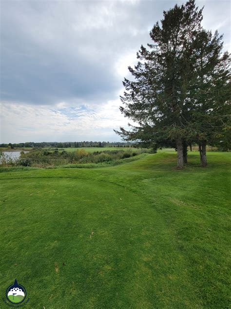 green-white-course-at-wolverine-golf-club-banquet-center