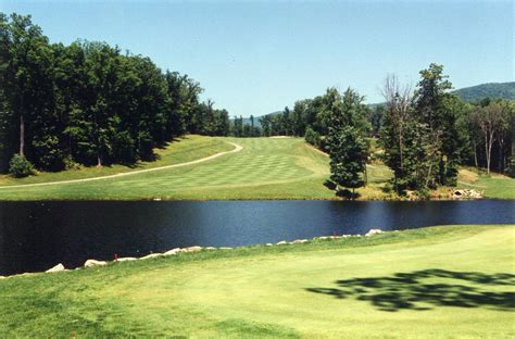 hanging-rock-golf-club