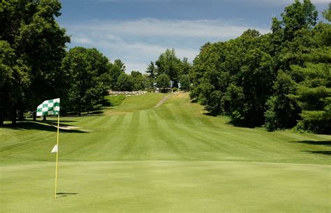 hawk-eagle-course-at-pine-knob-golf-course