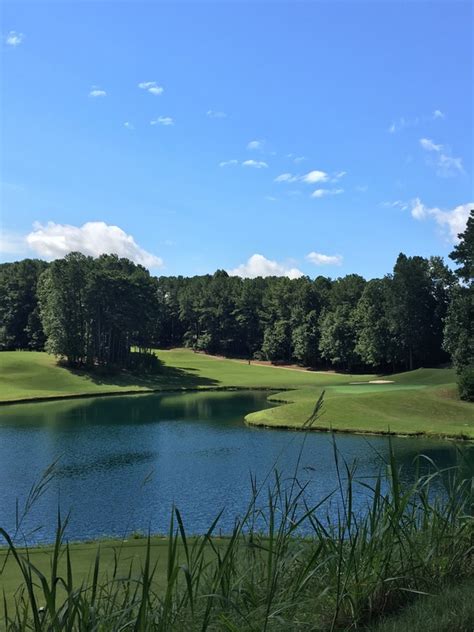 Lake Hills Golf Club