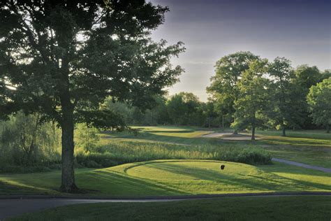 lake-river-course-at-fowlers-mill-golf-course