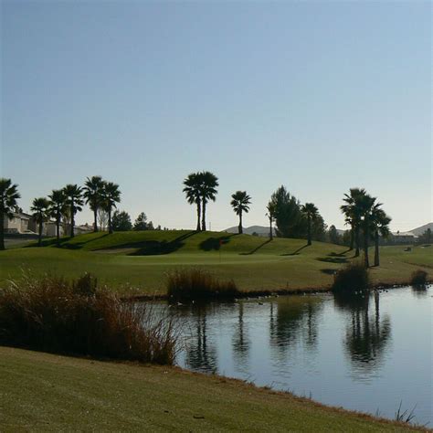 lakes-course-at-menifee-lakes-country-club