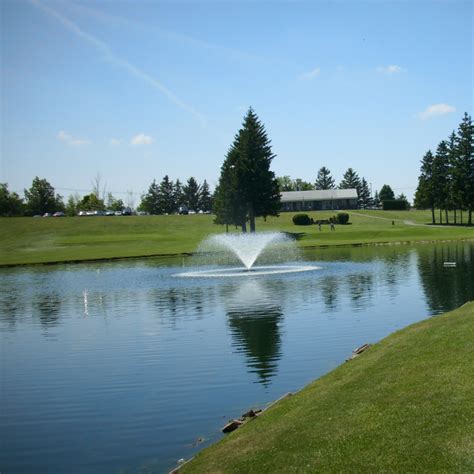 lees-par-3-golf-course-driving-range