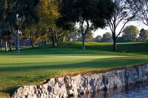 los-lagos-course-at-costa-mesa-golf-country-club