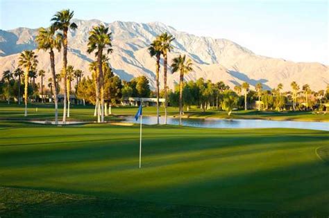 los-lagos-el-cielo-course-at-desert-princess-country-club