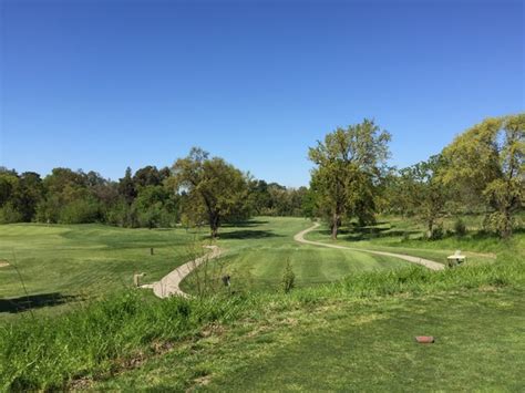 modesto-creekside-golf-course