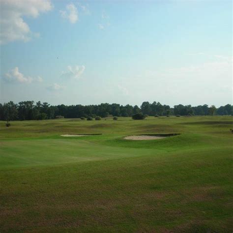 mounds-ditches-course-at-brickyard-plantation-golf-club