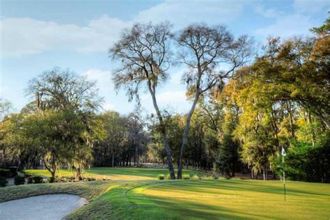 nine-hole-course-at-haig-point-club