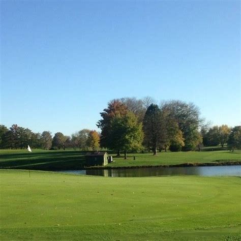 nine-hole-course-at-westview-golf-course