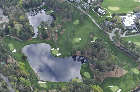 nine-hole-par-3-course-at-indian-lake-estates-golf-country-club