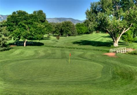 north-course-at-link-n-greens-golf-course