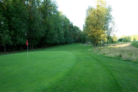 oak-knoll-golf-course-driving-range