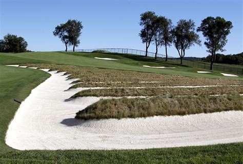 oakmont-community-golf-course