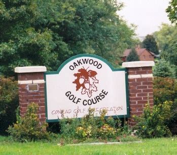 oakwood-public-golf-course