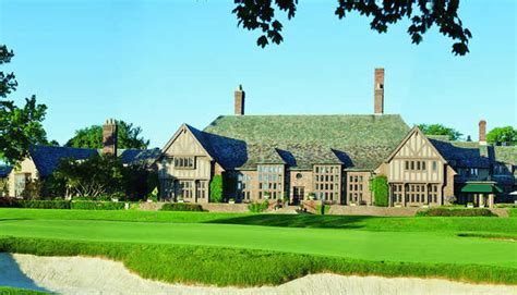 par-3-course-at-country-club-of-detroit